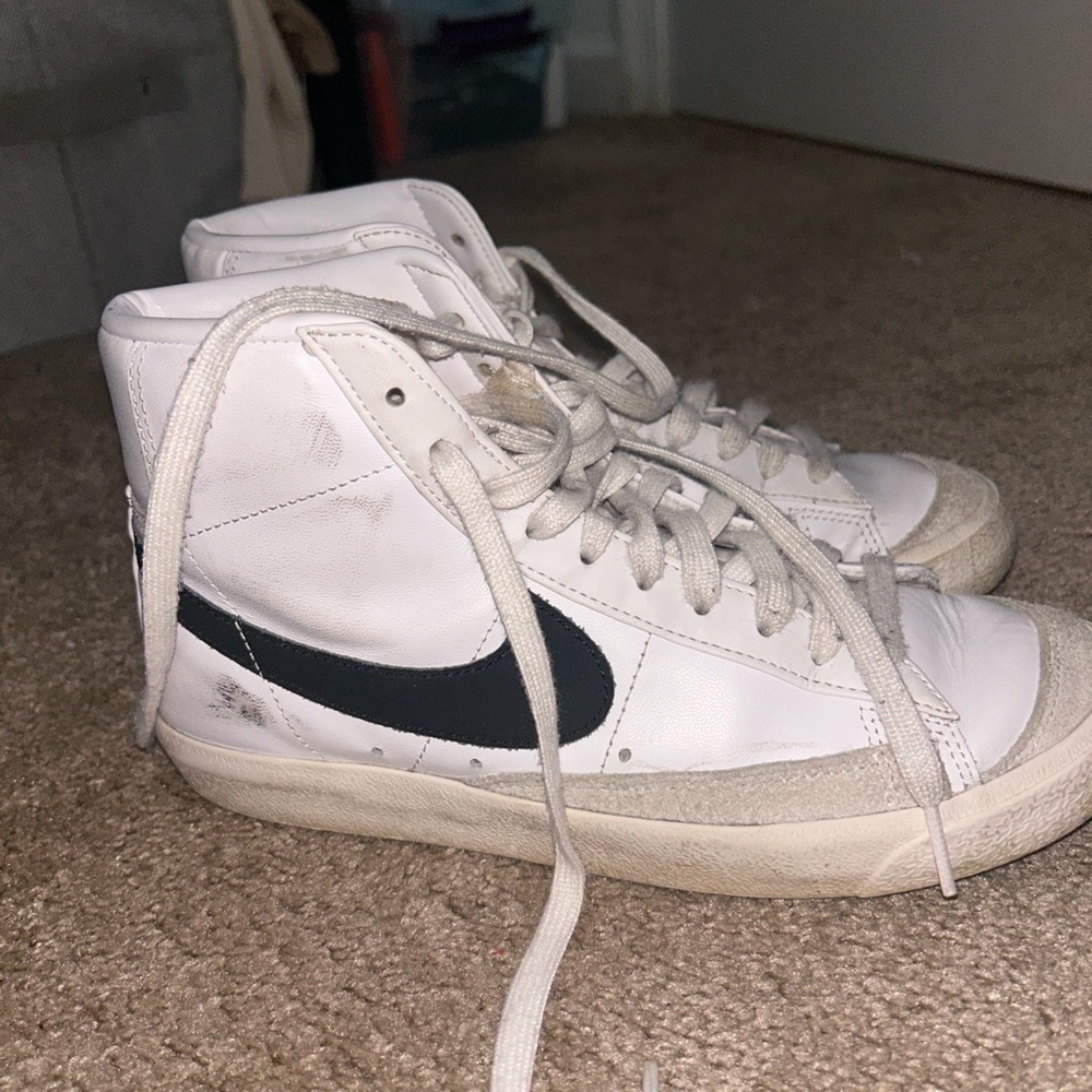 Nike “blazer” high tops White and Gray Sneakers